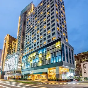 Fives Centre Hotel