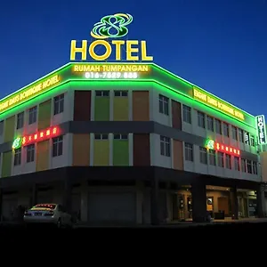 8 Days Boutique @ Mount Austin Jb Hotel